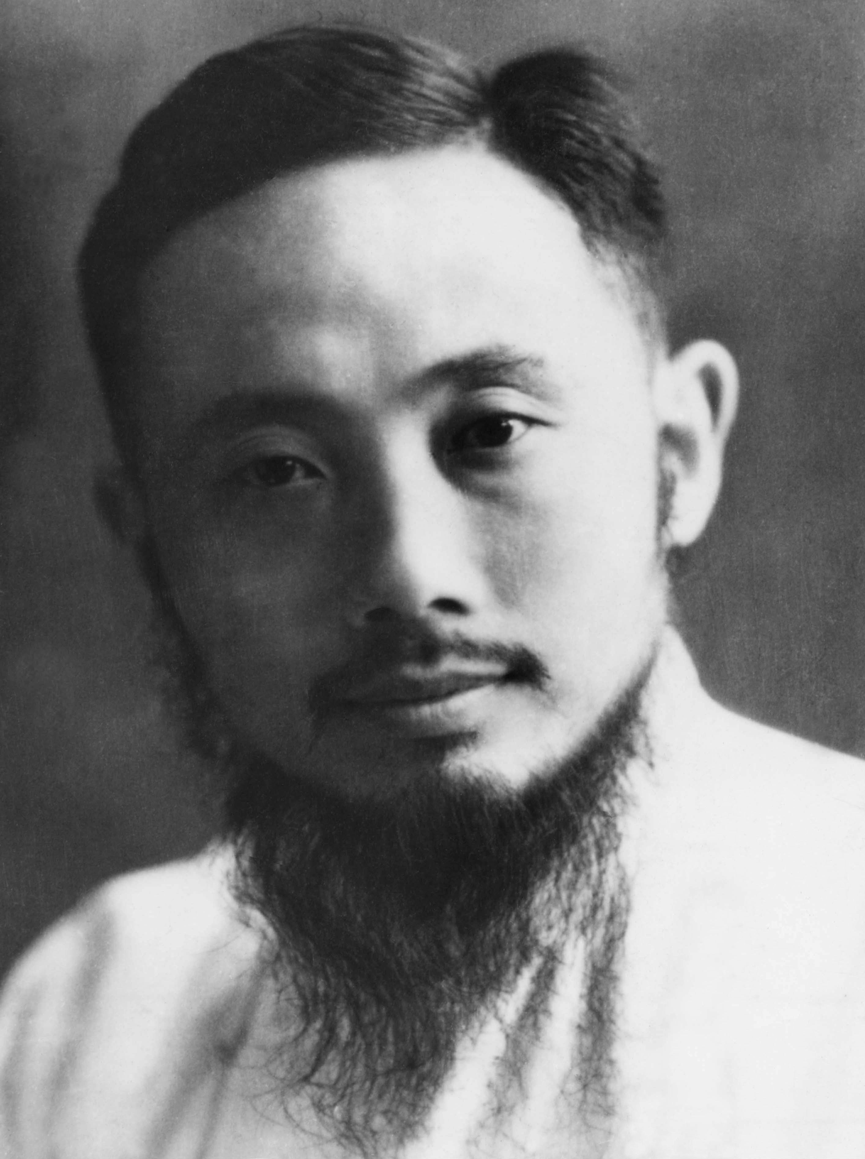 李公朴